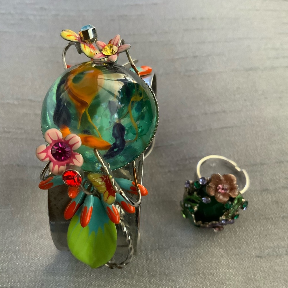 Mer Rare Find Bangle Bracelet & Ring Set